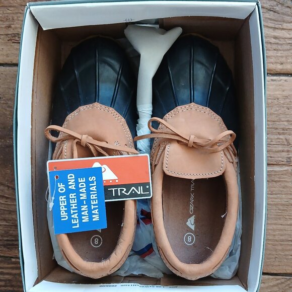 Ozark Trail Shoes - NWT Ozark Trail Megan 5 Leather Duck Boot
